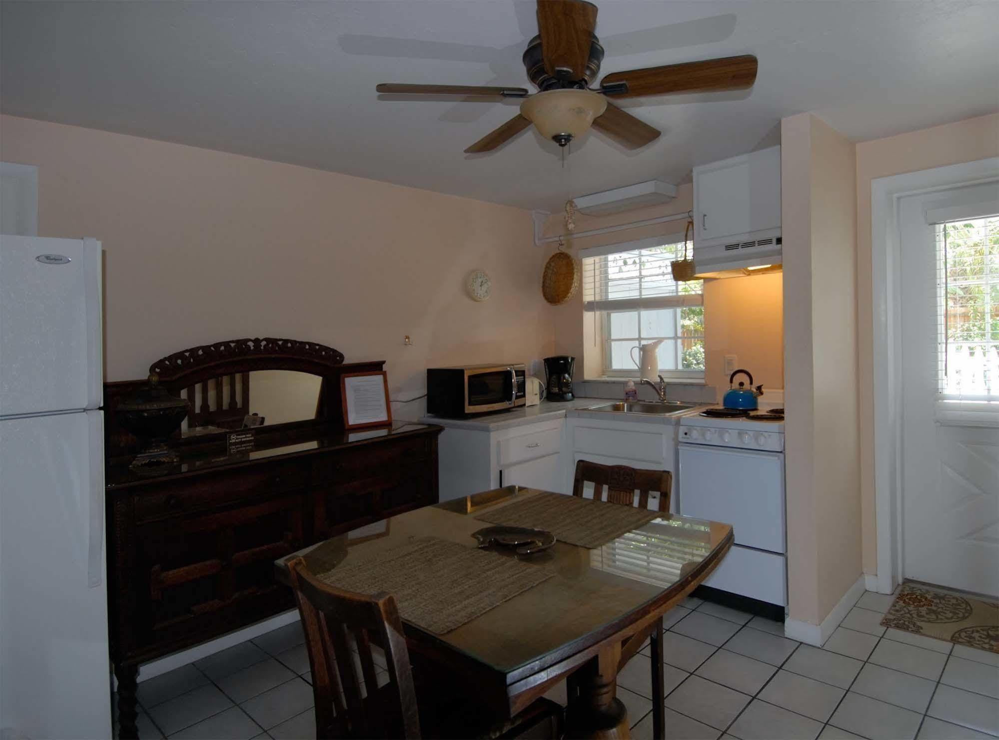 Seahorse Cottages - Adults Only Sanibel Dış mekan fotoğraf